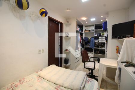 Casa de condomínio à venda com 275m², 3 quartos e 2 vagasQuarto 1