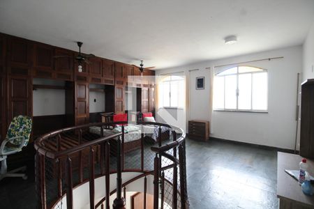 Sala do 2° piso de casa de condomínio à venda com 3 quartos, 275m² em Taquara, Rio de Janeiro