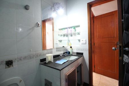 Casa de condomínio à venda com 275m², 3 quartos e 2 vagasQuarto 3 - Banheiro da Suíte