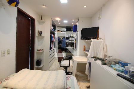 Casa de condomínio à venda com 275m², 3 quartos e 2 vagasQuarto 1