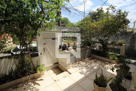 Casa de condomínio à venda com 275m², 3 quartos e 2 vagasQuintal da Frente