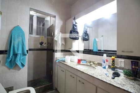 Casa de condomínio à venda com 275m², 3 quartos e 2 vagasBanheiro Social