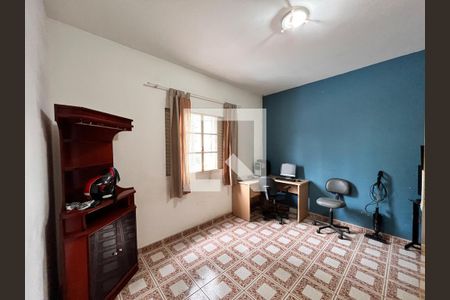 Casa à venda com 270m², 2 quartos e 4 vagasQuarto 2