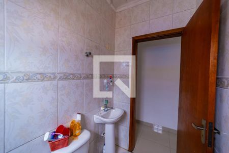 Casa à venda com 315m², 4 quartos e 2 vagasBanheiro 2