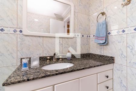 Apartamento à venda com 101m², 3 quartos e 2 vagas Apartamento à venda com 101m², 3 quartos e 2 vagasBanheiro da Suíte