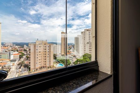 Apartamento à venda com 101m², 3 quartos e 2 vagas Apartamento à venda com 101m², 3 quartos e 2 vagasQuarto 3 - Varanda