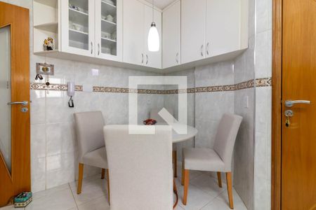 Apartamento à venda com 101m², 3 quartos e 2 vagas Apartamento à venda com 101m², 3 quartos e 2 vagasCozinha