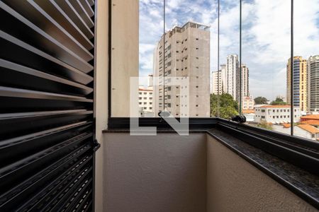 Apartamento à venda com 101m², 3 quartos e 2 vagas Apartamento à venda com 101m², 3 quartos e 2 vagasQuarto 3 - Varanda