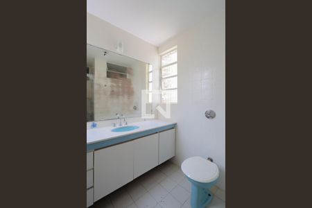 Apartamento à venda com 200m², 3 quartos e 1 vagaBanheiro da Suíte