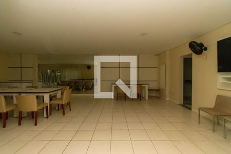 Apartamento à venda com 110m², 2 quartos e 2 vagas Apartamento à venda com 110m², 2 quartos e 2 vagasÁrea comum - Salão de festas