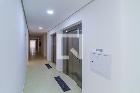Apartamento para alugar com 37m², 2 quartos e sem vaga Apartamento para alugar com 37m², 2 quartos e sem vagaElevador
