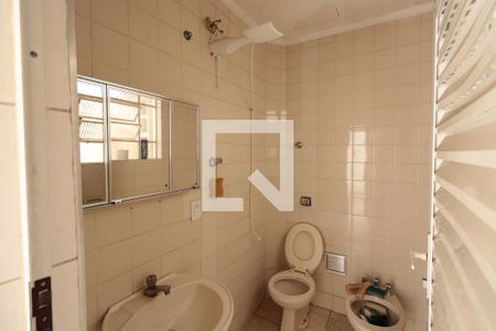 Casa à venda com 121m², 2 quartos e 2 vagasBanheiro