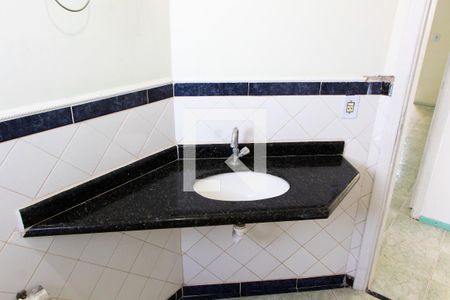 Casa à venda com 250m², 3 quartos e 3 vagas Casa à venda com 250m², 3 quartos e 3 vagasBANHEIRO SOCIAL PISO SUPERIOR