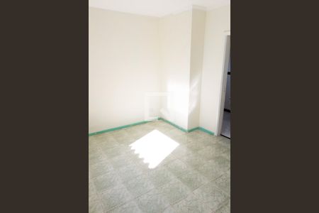 Casa à venda com 250m², 3 quartos e 3 vagas Casa à venda com 250m², 3 quartos e 3 vagasSUITE