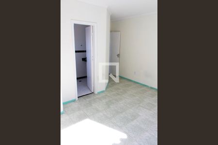 Casa à venda com 250m², 3 quartos e 3 vagas Casa à venda com 250m², 3 quartos e 3 vagasSUITE