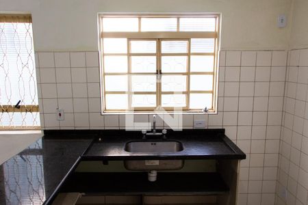 Casa à venda com 250m², 3 quartos e 3 vagas Casa à venda com 250m², 3 quartos e 3 vagasCOZINHA