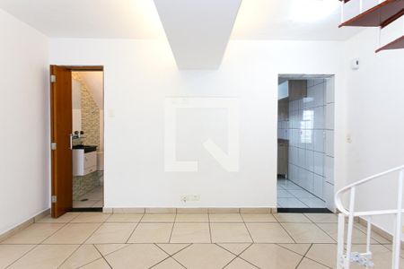 Casa para alugar com 2 quartos, 90m² em Vila Esperança, São Paulo