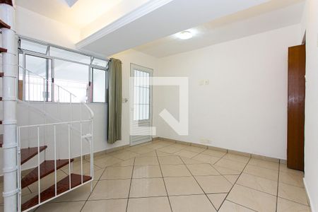 Casa para alugar com 2 quartos, 90m² em Vila Esperança, São Paulo