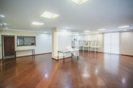 Apartamento à venda com 98m², 4 quartos e 2 vagasÁrea comum - Salão de festas