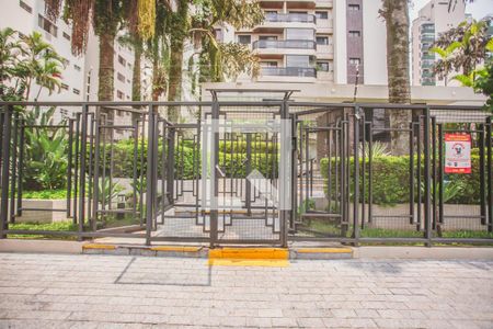 Apartamento à venda com 98m², 4 quartos e 2 vagasFachada