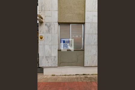 Apartamento à venda com 100m², 3 quartos e 1 vagaPlaca de aluga e vende instalada na fachada do prédio ( FXMV - 144 )