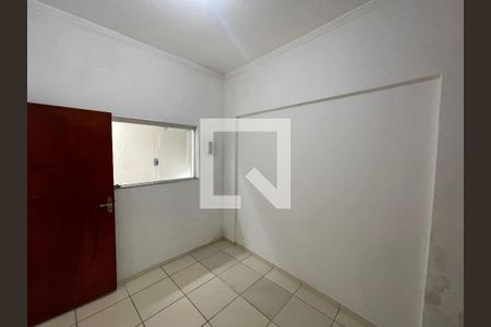 Sala de casa para alugar com 2 quartos, 70m² em Vila Amorim, Suzano