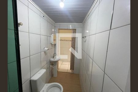Banheiro de casa para alugar com 2 quartos, 70m² em Vila Amorim, Suzano