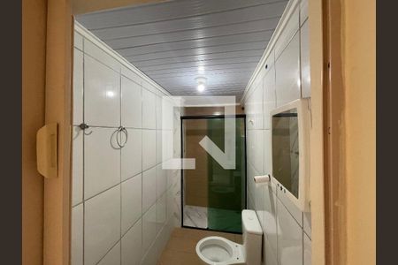 Banheiro de casa para alugar com 2 quartos, 70m² em Vila Amorim, Suzano