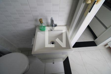 Apartamento à venda com 78m², 2 quartos e 1 vagaÁrea de Serviço - Banheiro
