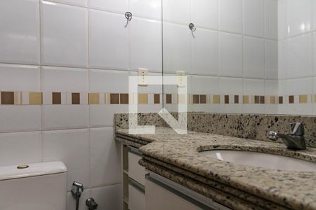 Apartamento à venda com 100m², 3 quartos e 2 vagasBanheiro da Suíte