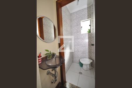 Casa à venda com 300m², 3 quartos e 6 vagasLavabo