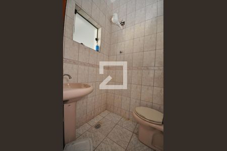 Casa à venda com 300m², 3 quartos e 6 vagasBanheiro de Serviço