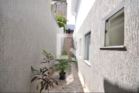 Casa à venda com 300m², 3 quartos e 6 vagasCorredor Externo