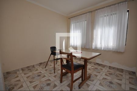 Casa à venda com 300m², 3 quartos e 6 vagasCopa