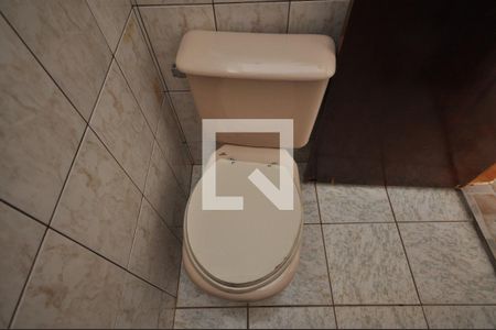 Casa à venda com 300m², 3 quartos e 6 vagasBanheiro de Serviço