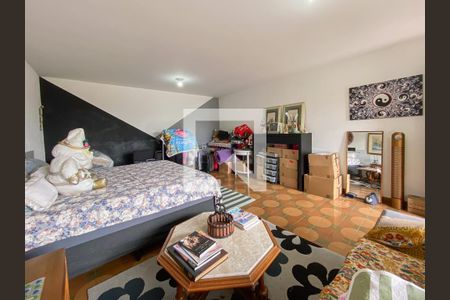 Casa à venda com 225m², 4 quartos e 3 vagas Casa à venda com 225m², 4 quartos e 3 vagasQuarto 3