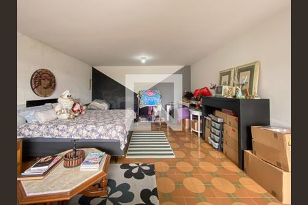 Casa à venda com 225m², 4 quartos e 3 vagas Casa à venda com 225m², 4 quartos e 3 vagasQuarto 3