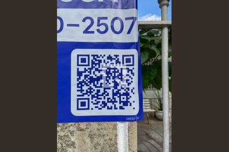 Casa à venda com 225m², 4 quartos e 3 vagas Casa à venda com 225m², 4 quartos e 3 vagasPlaca