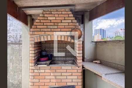 Casa à venda com 225m², 4 quartos e 3 vagas Casa à venda com 225m², 4 quartos e 3 vagasÁrea Externa