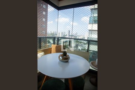 Apartamento à venda com 88m², 2 quartos e 2 vagasVaranda da Sala