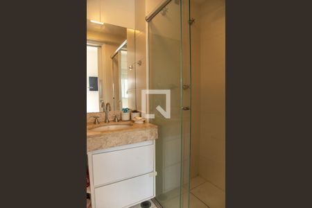 Apartamento à venda com 88m², 2 quartos e 2 vagasBanheiro da Suíte