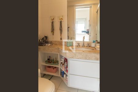 Apartamento à venda com 88m², 2 quartos e 2 vagasBanheiro da Suíte