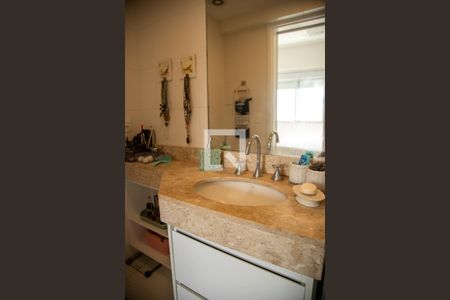 Apartamento à venda com 88m², 2 quartos e 2 vagasBanheiro da Suíte