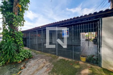 Casa para alugar com 130m², 2 quartos e 3 vagasFachada