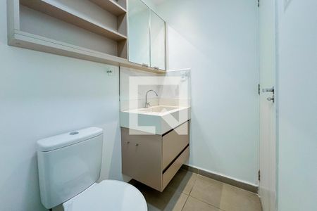 Studio para alugar com 29m², 1 quarto e 1 vaga Studio para alugar com 29m², 1 quarto e 1 vagaBanheiro