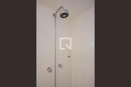 Apartamento para alugar com 125m², 3 quartos e 2 vagas Apartamento para alugar com 125m², 3 quartos e 2 vagasChuveiro do Banheiro
