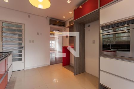 Casa à venda com 350m², 3 quartos e 3 vagas Casa à venda com 350m², 3 quartos e 3 vagasCozinha