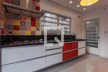 Casa à venda com 350m², 3 quartos e 3 vagas Casa à venda com 350m², 3 quartos e 3 vagasCozinha