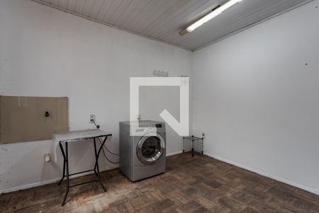 Casa à venda com 350m², 3 quartos e 3 vagas Casa à venda com 350m², 3 quartos e 3 vagasÁrea de Serviço