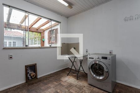 Casa à venda com 350m², 3 quartos e 3 vagas Casa à venda com 350m², 3 quartos e 3 vagasÁrea de Serviço